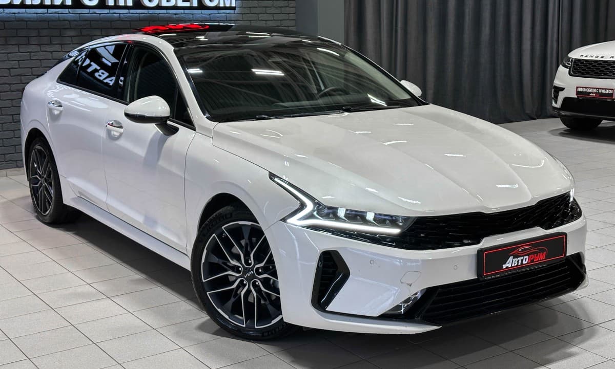 Kia K5 - 5
